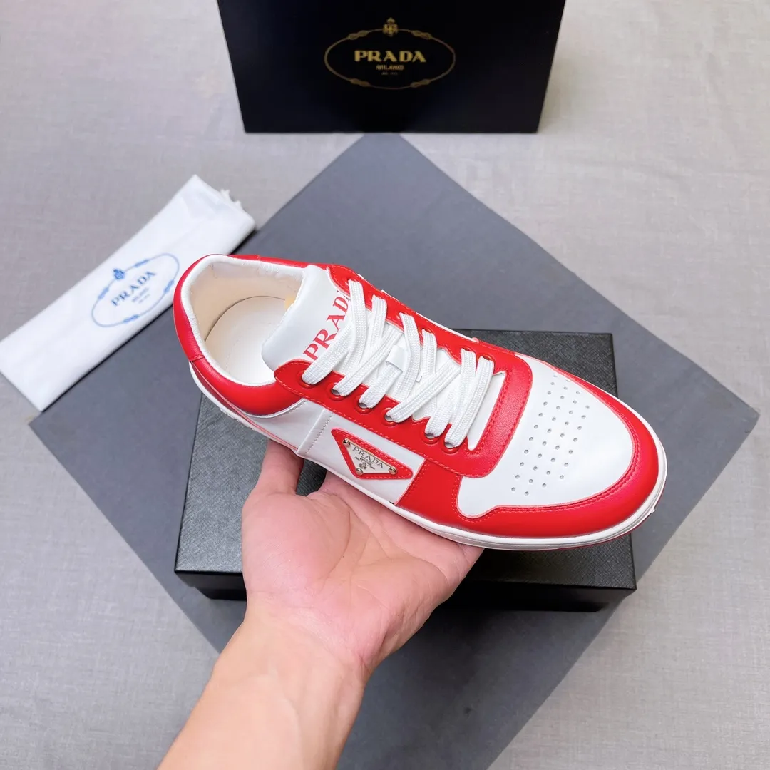 P380 Prada Prada's new men's leather sneakers, the highest version on the market, any comparison is welcome🆚! The original leather has excellent texture and is super high-end! Fetal sheep net lining imported from Italy, removable pad! Luxurious materials and fine workmanship, highly recommended! Code number 38-45 No. 058